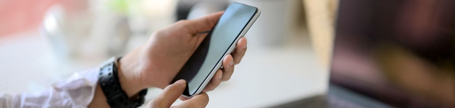 Bannière de la page contact B2C Expertises